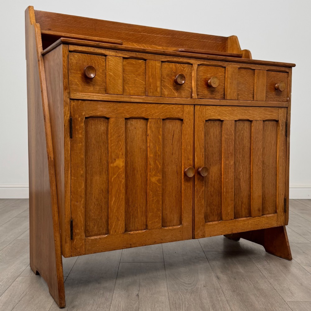 Antique 20th Century Fine Quality Art & Crafts Oak Sideboard View X