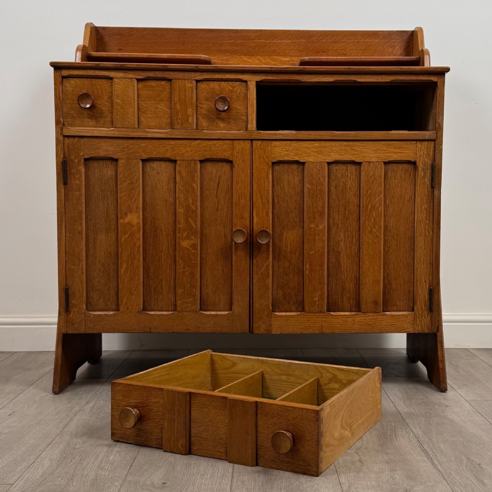 Antique 20th Century Fine Quality Art & Crafts Oak Sideboard View XI