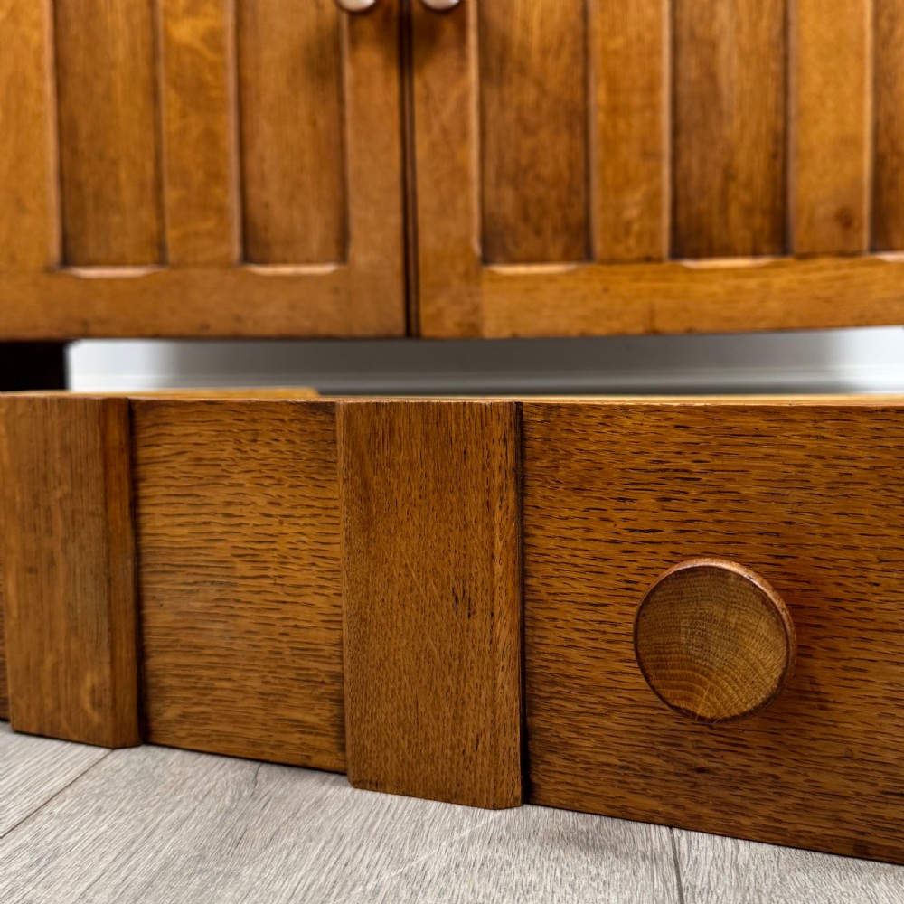 Antique 20th Century Fine Quality Art & Crafts Oak Sideboard View XII