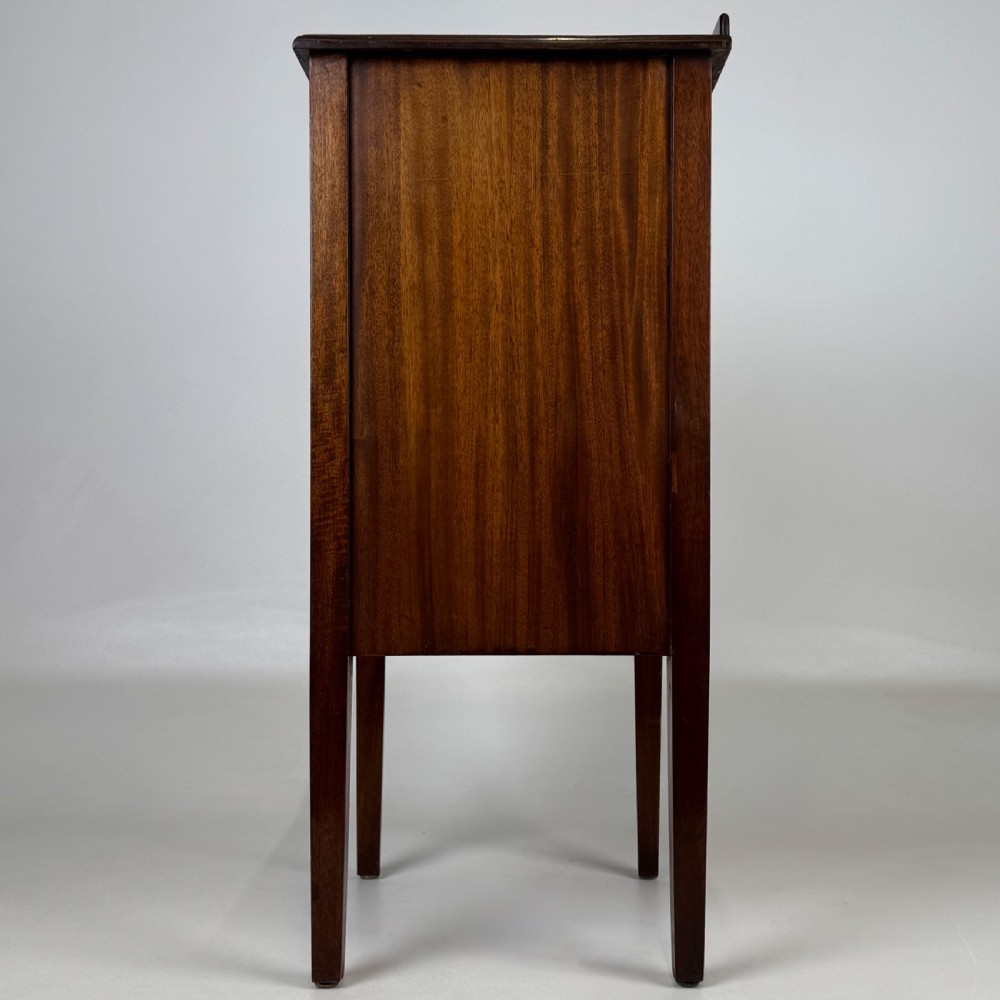 Antique 20th Century Good Quality Small Mahogany Cabinet View IV