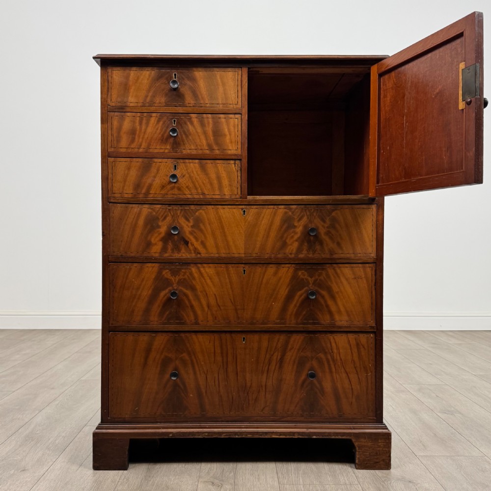 Antique 20th Century Chest Of Drawers In Mahogany  View II