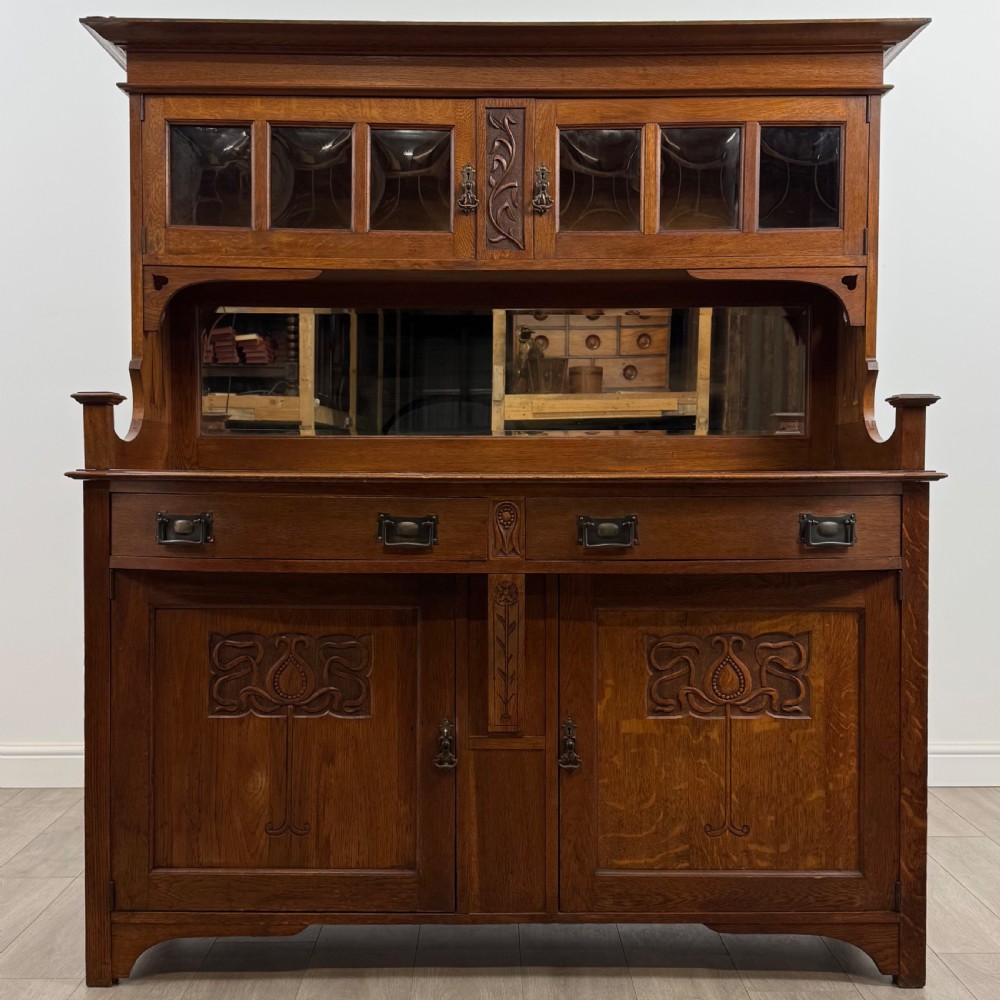 Antique 20th Century Fine Quality Arts & Crafts Sideboard In Oak 