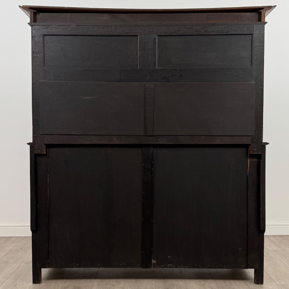 Antique 20th Century Fine Quality Arts & Crafts Sideboard In Oak  View VI