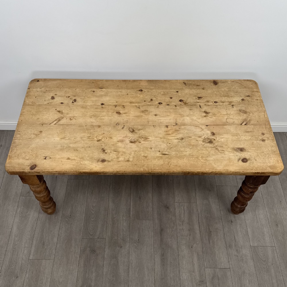 Antique 19th Century Good Quality Farmhouse Pine Dining Table  View IV