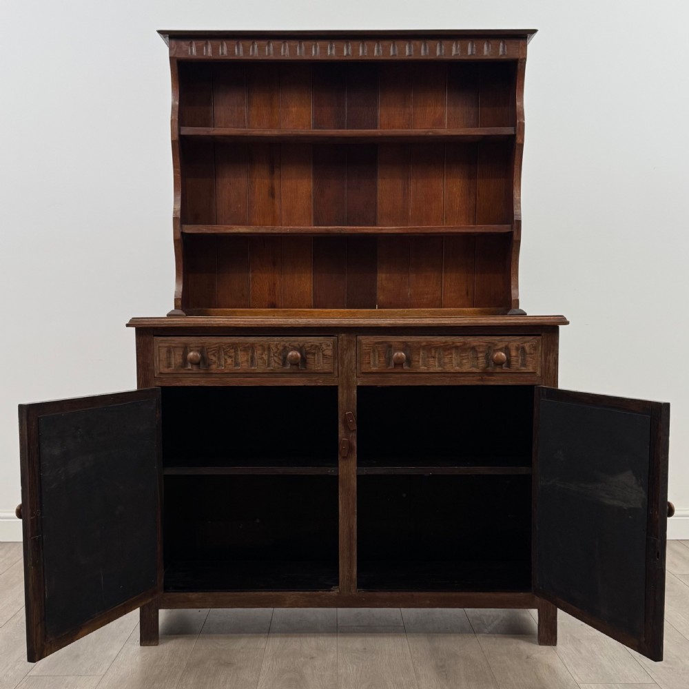 Antique 20th Century Good Quality Dresser In Oak  View II