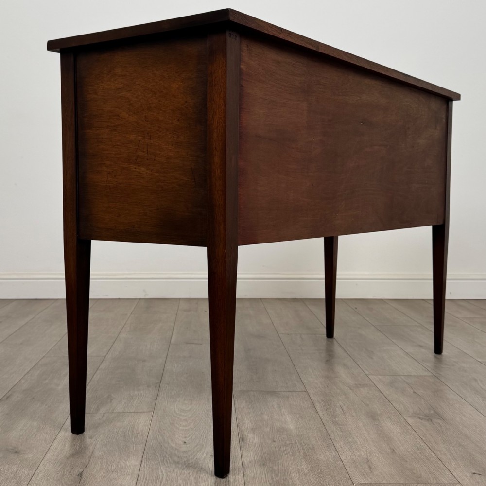 Antique 20th Century Good Quality Sideboard In Mahogany  View V