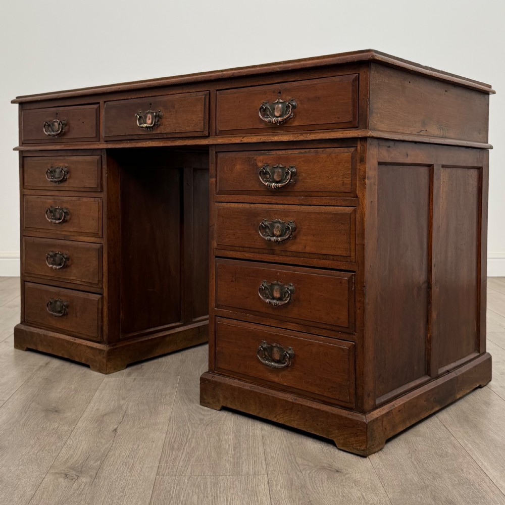  Antique 20th Century Pedestal Desk In Walnut
 View II