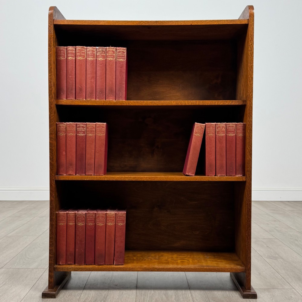 Antique 20th Century Good Quality Open Bookcase In Oak 