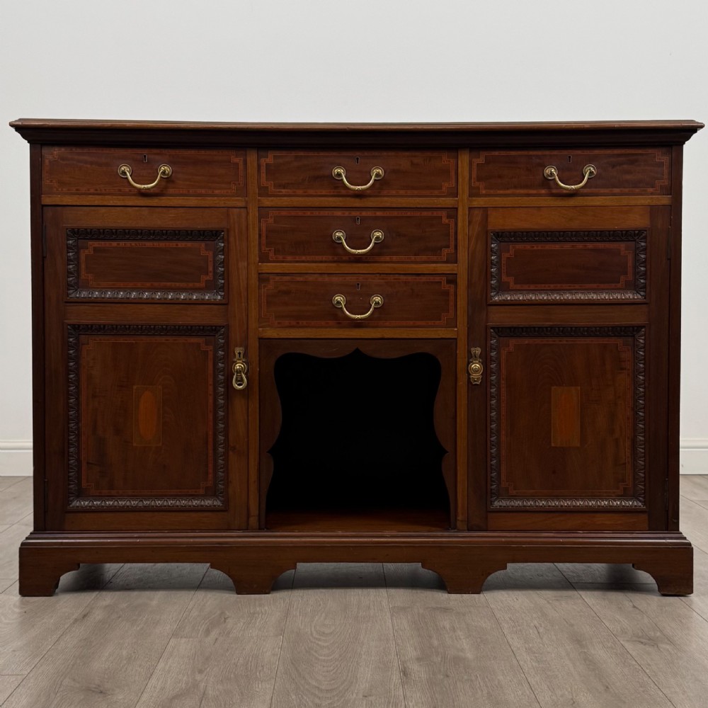 Antique 20th Century Good Quality Inlaid Sideboard In Mahogany 