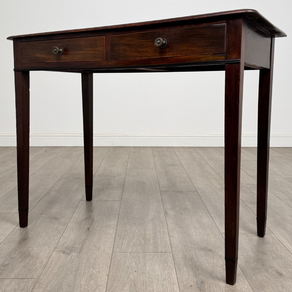 Antique 18th Century Good Quality Writing Table In Mahogany  View II