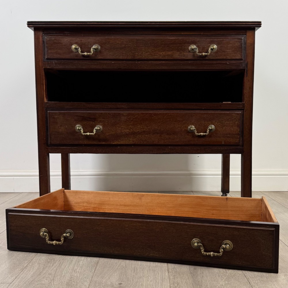 Antique 20th Century Good Quality Mahogany Chest Of Drawers View X