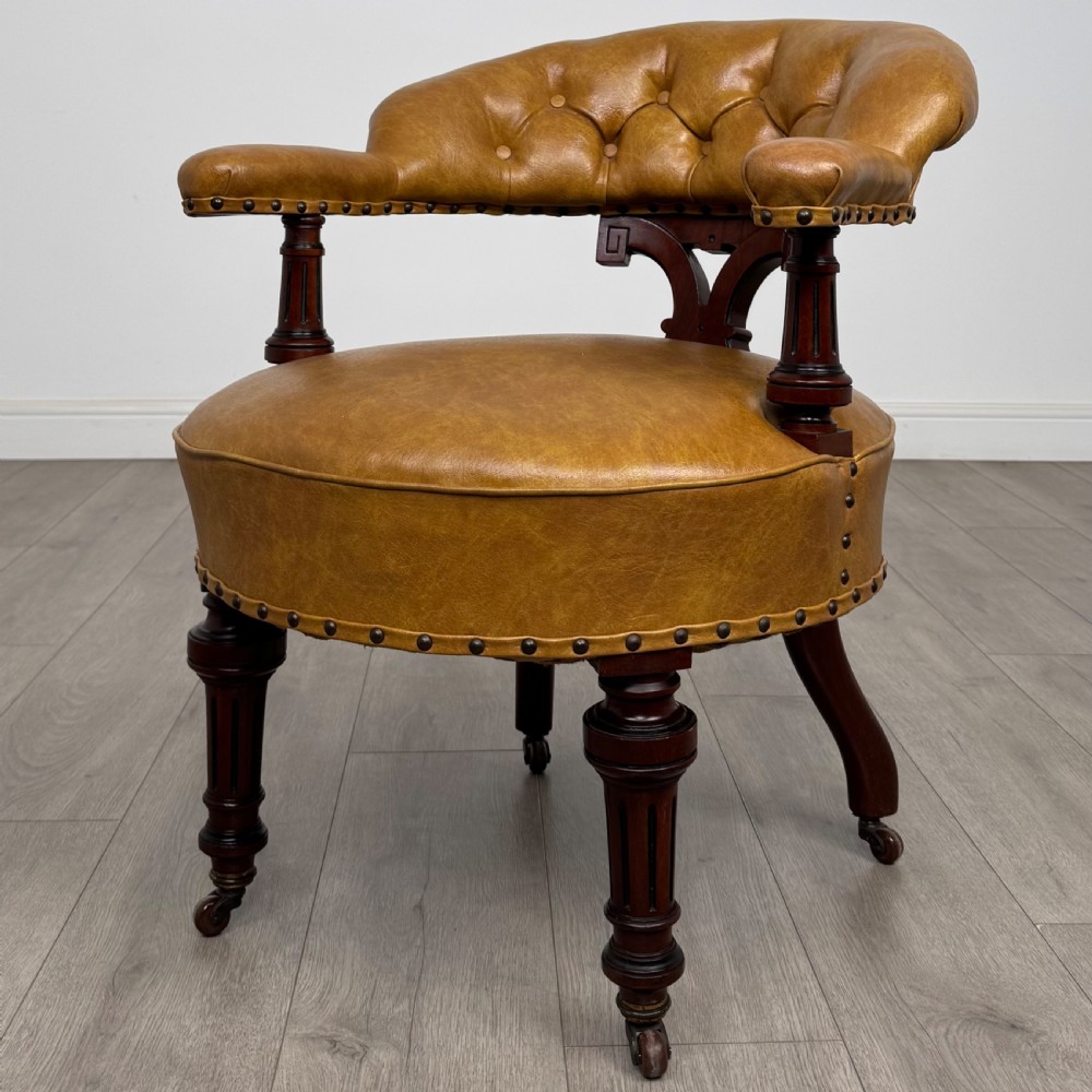 Antique 19th Century Fine Quality Captains Chair In Mahogany 