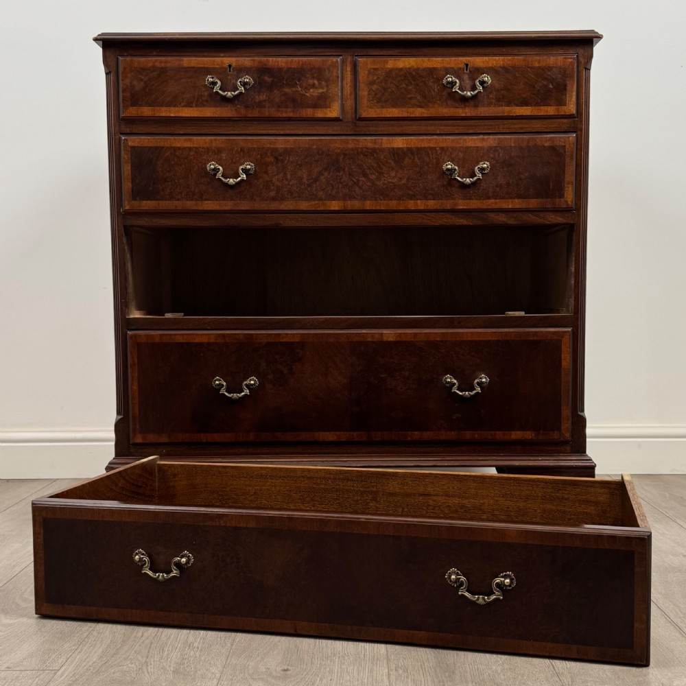  Antique 20th Century Chest Of Drawers In Burr Walnut  View X