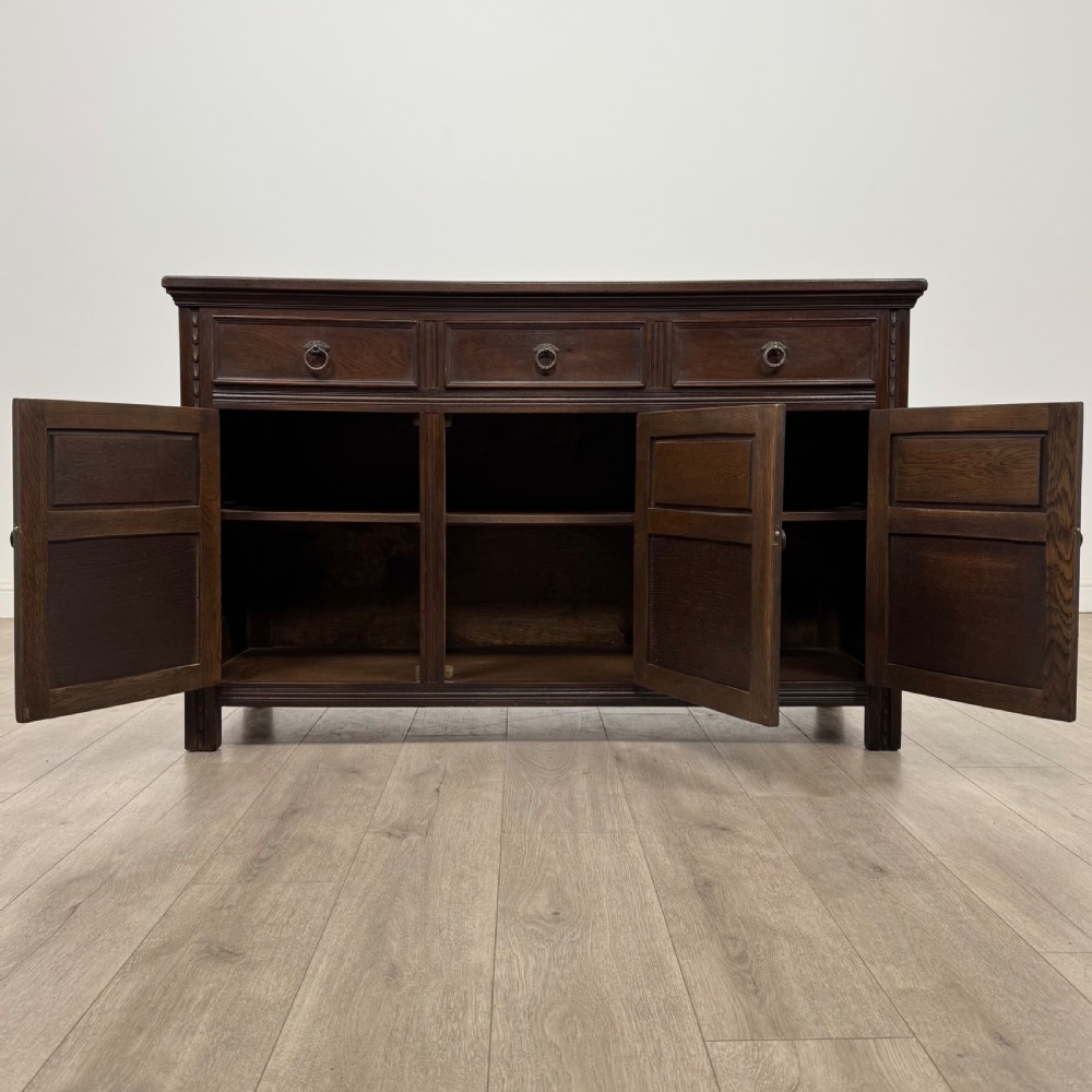  Antique 20th Century Good Quality Sideboard In Oak View II
