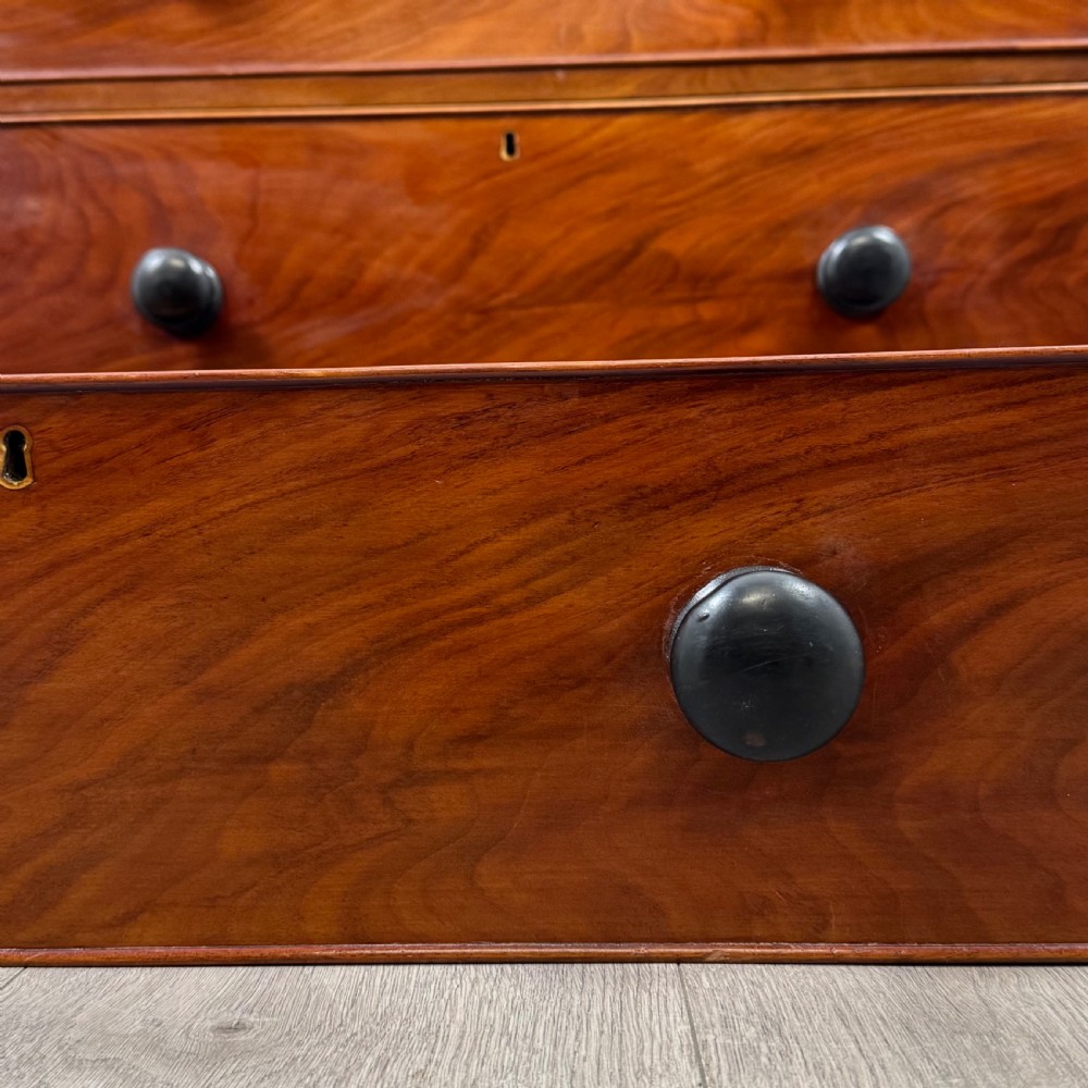  Antique 19th Century Chest Of Drawers In Mahogany  View XI