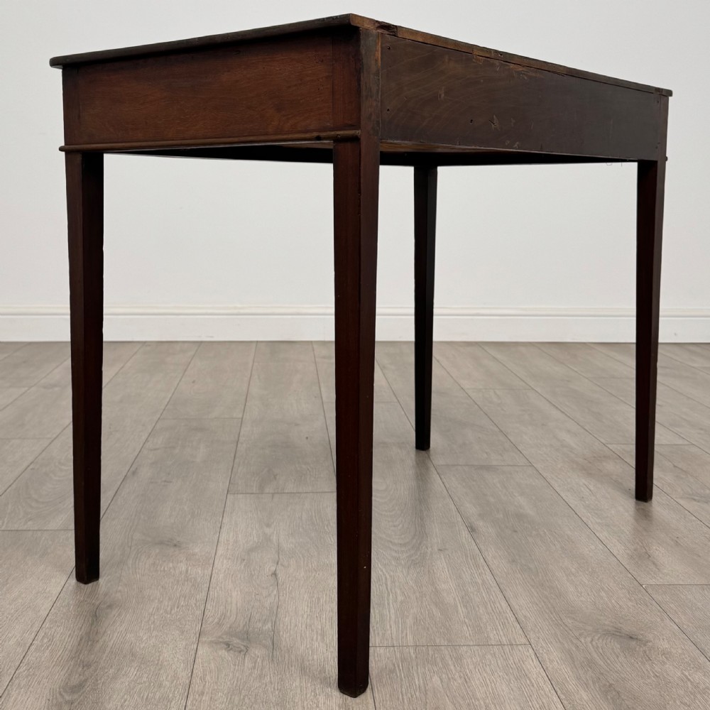 Antique 18th Century Good Quality Writing Table In Mahogany  View V