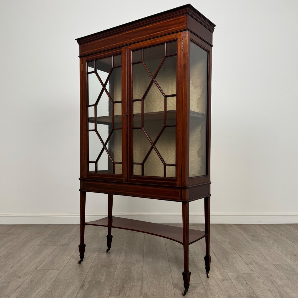 Antique 20th Century Edwardian Display Cabinet In Mahogany  View III