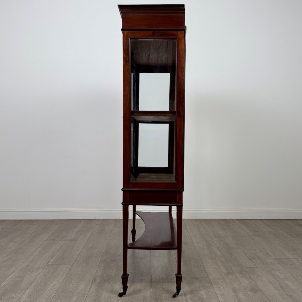 Antique 20th Century Edwardian Display Cabinet In Mahogany  View IV