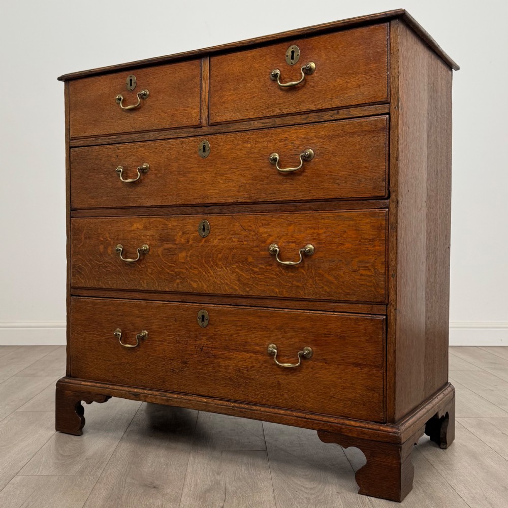 Antique 18th Century Georgian Chest Of Drawers In Oak  View II