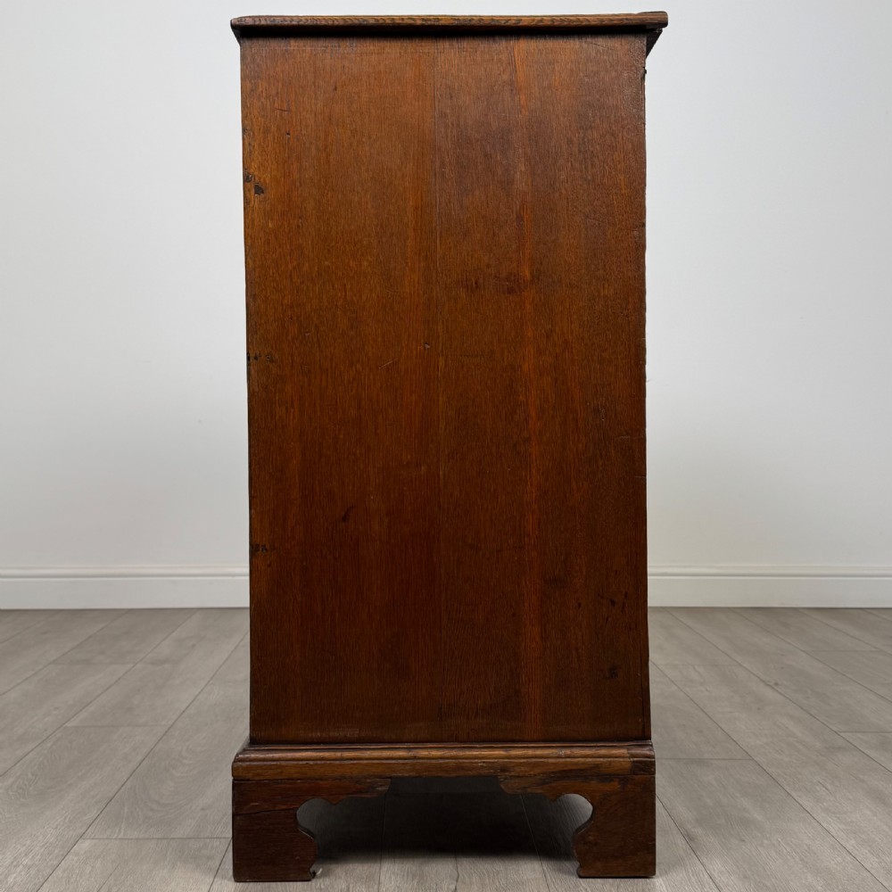 Antique 18th Century Georgian Chest Of Drawers In Oak  View III