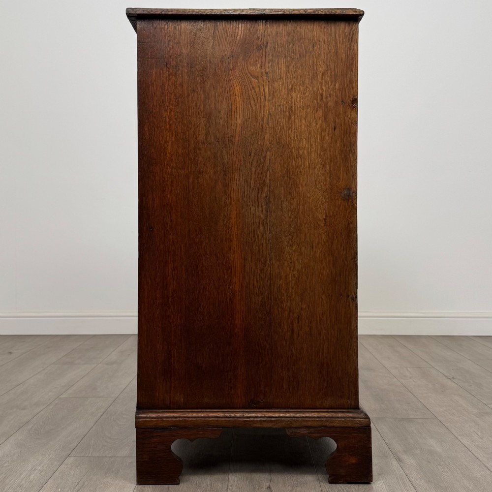 Antique 18th Century Georgian Chest Of Drawers In Oak  View VII