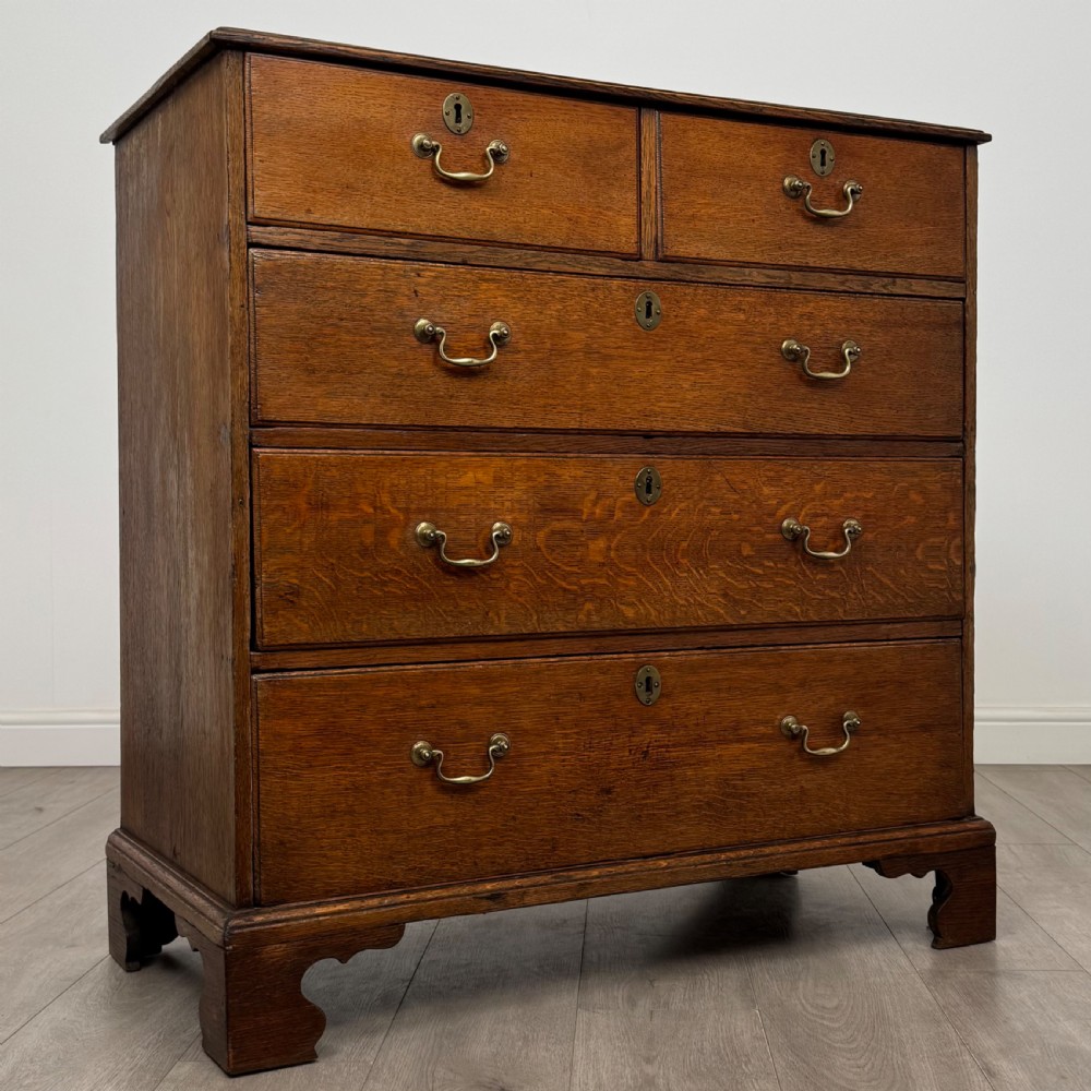 Antique 18th Century Georgian Chest Of Drawers In Oak  View VIII