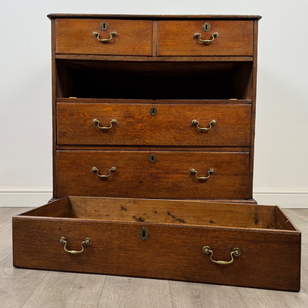 Antique 18th Century Georgian Chest Of Drawers In Oak  View X