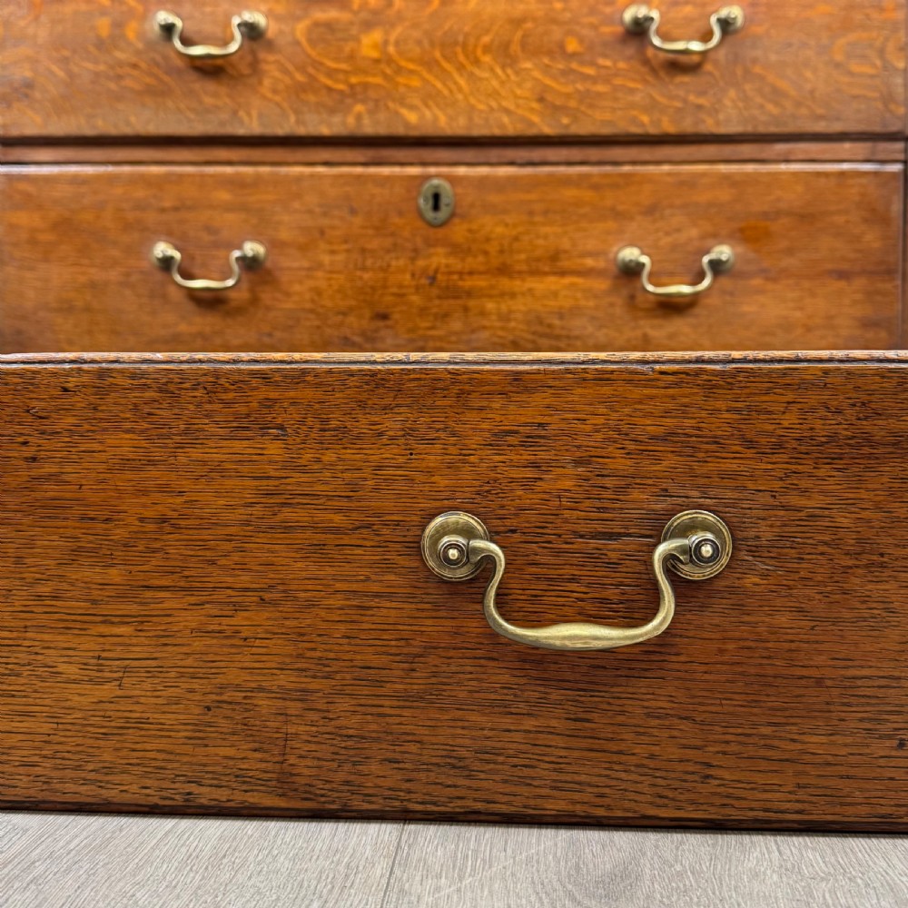 Antique 18th Century Georgian Chest Of Drawers In Oak  View XI