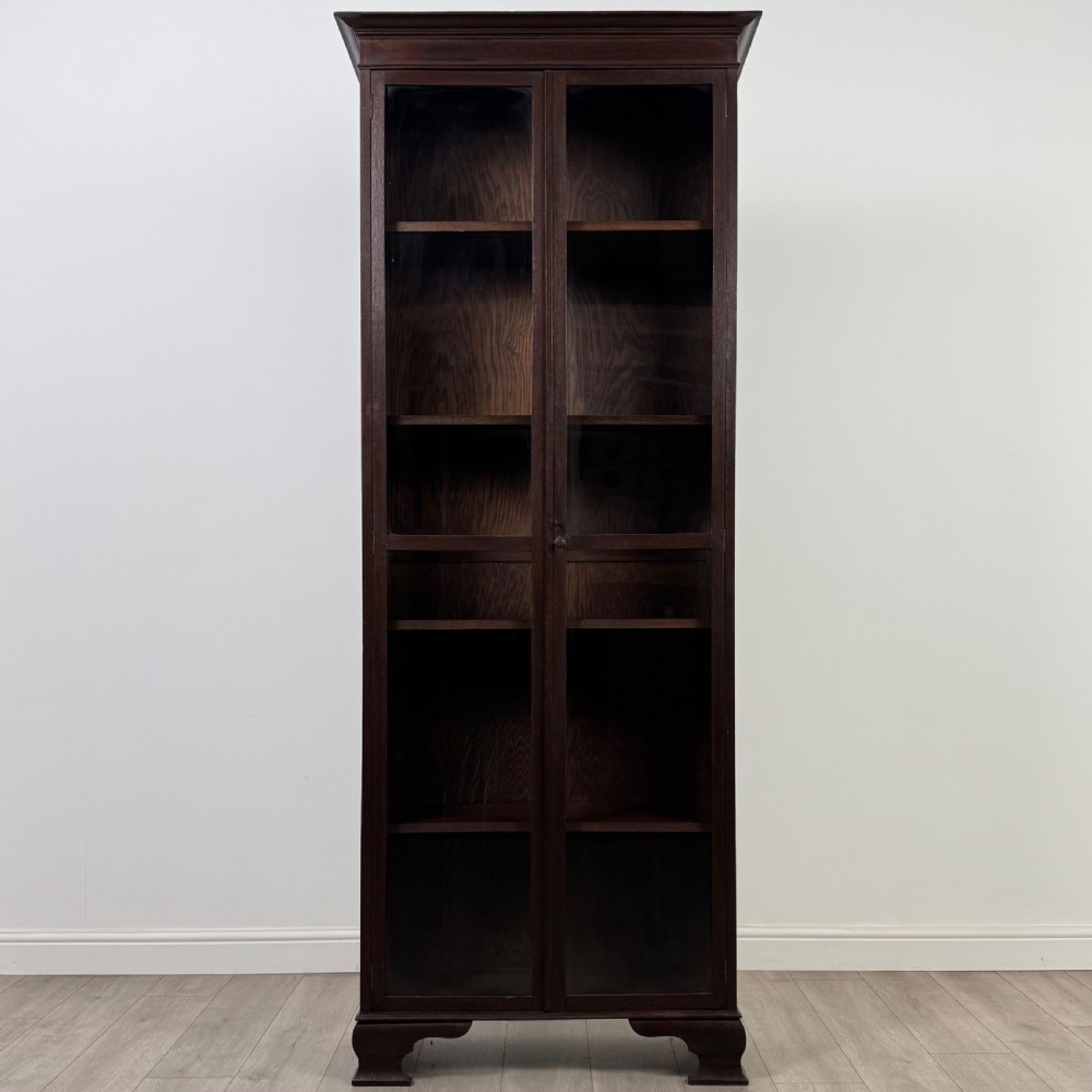 Antique 20th Century Good Quality Tall Display Cabinet In Oak View II