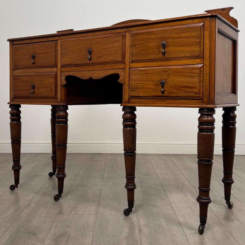 Antique 19th Century Victorian Sideboard In Walnut  View II