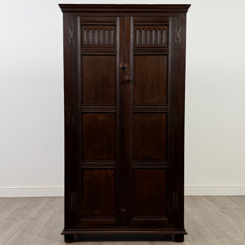 Antique 20th Century Fine Quality Small Oak Wardrobe 