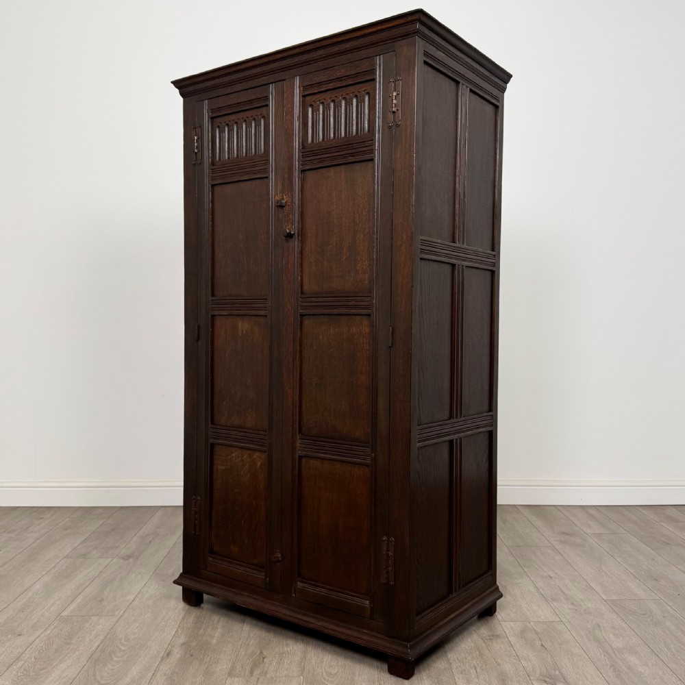 Antique 20th Century Fine Quality Small Oak Wardrobe  View III