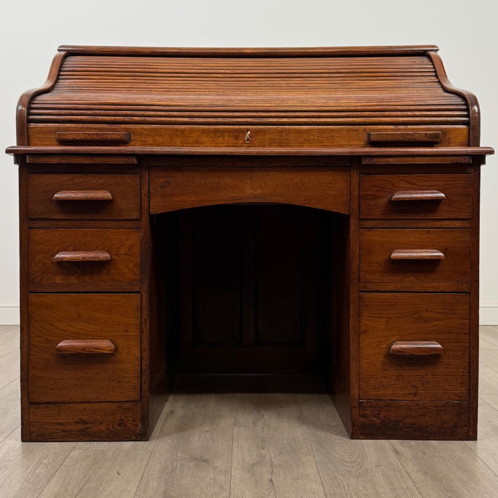 Antique 20th Century Edwardian Roll Top Desk In Oak
