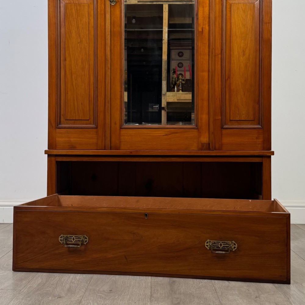 Antique 20th Century Edwardian Wardrobe In Walnut View X