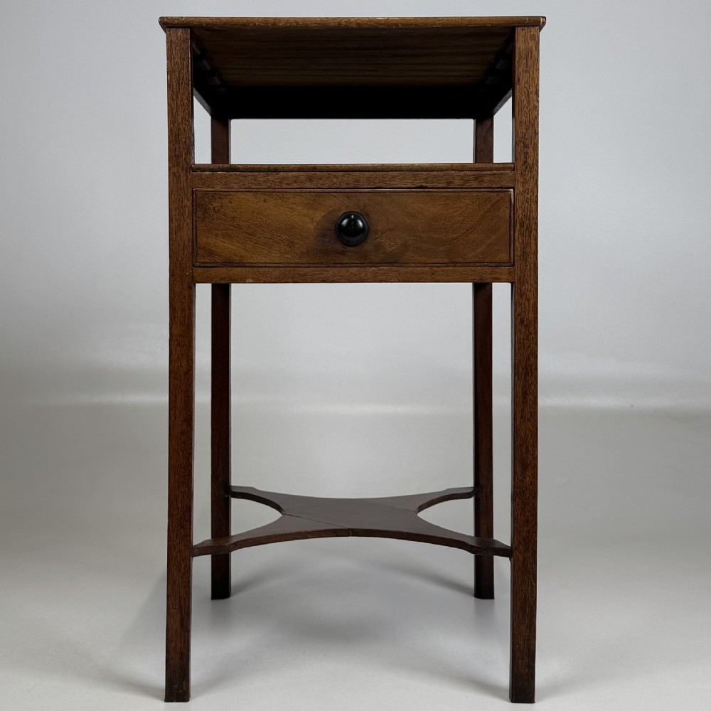 Antique 18th Century Small Georgian Side Table In Mahogany 