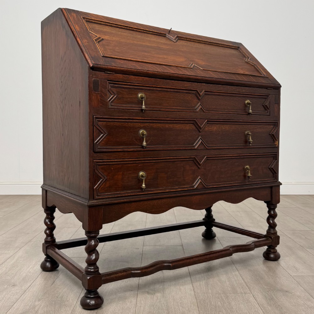 Antique 20th Century Jacobean Style Bureau In Oak  View IX