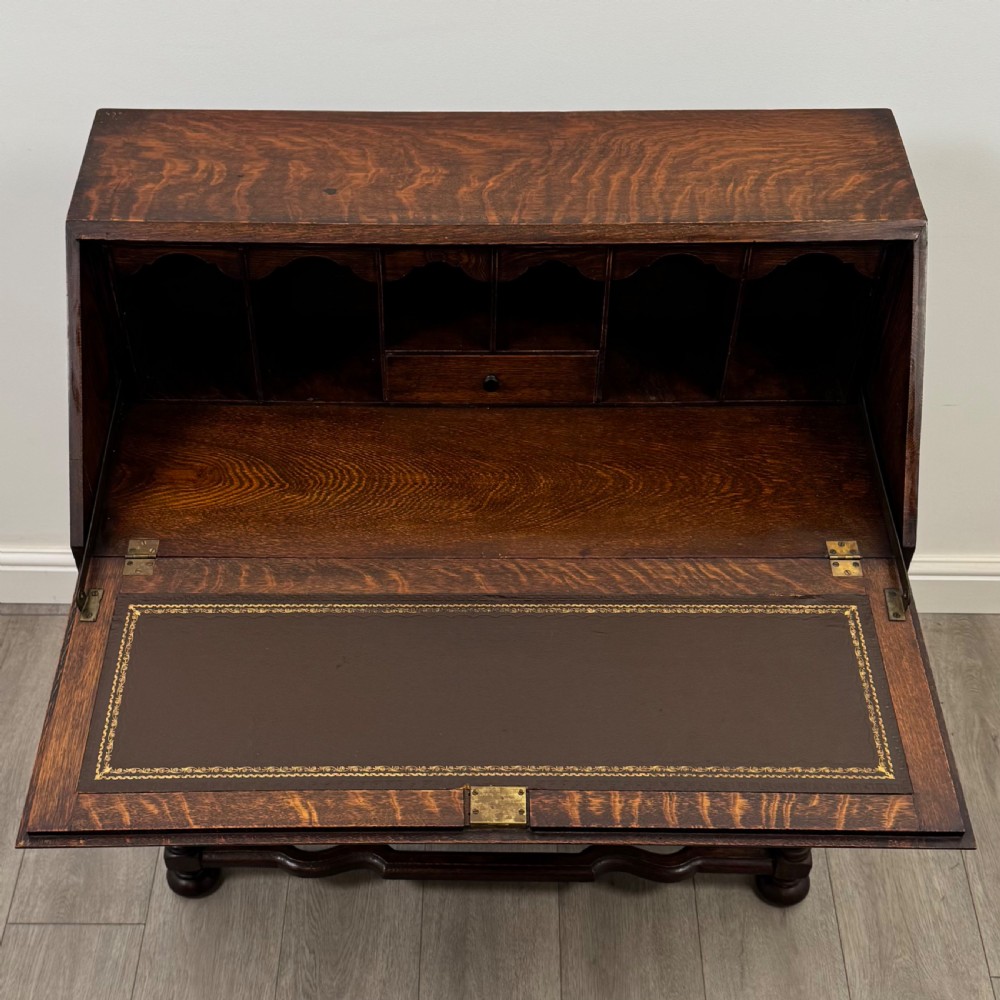 Antique 20th Century Jacobean Style Bureau In Oak  View XII