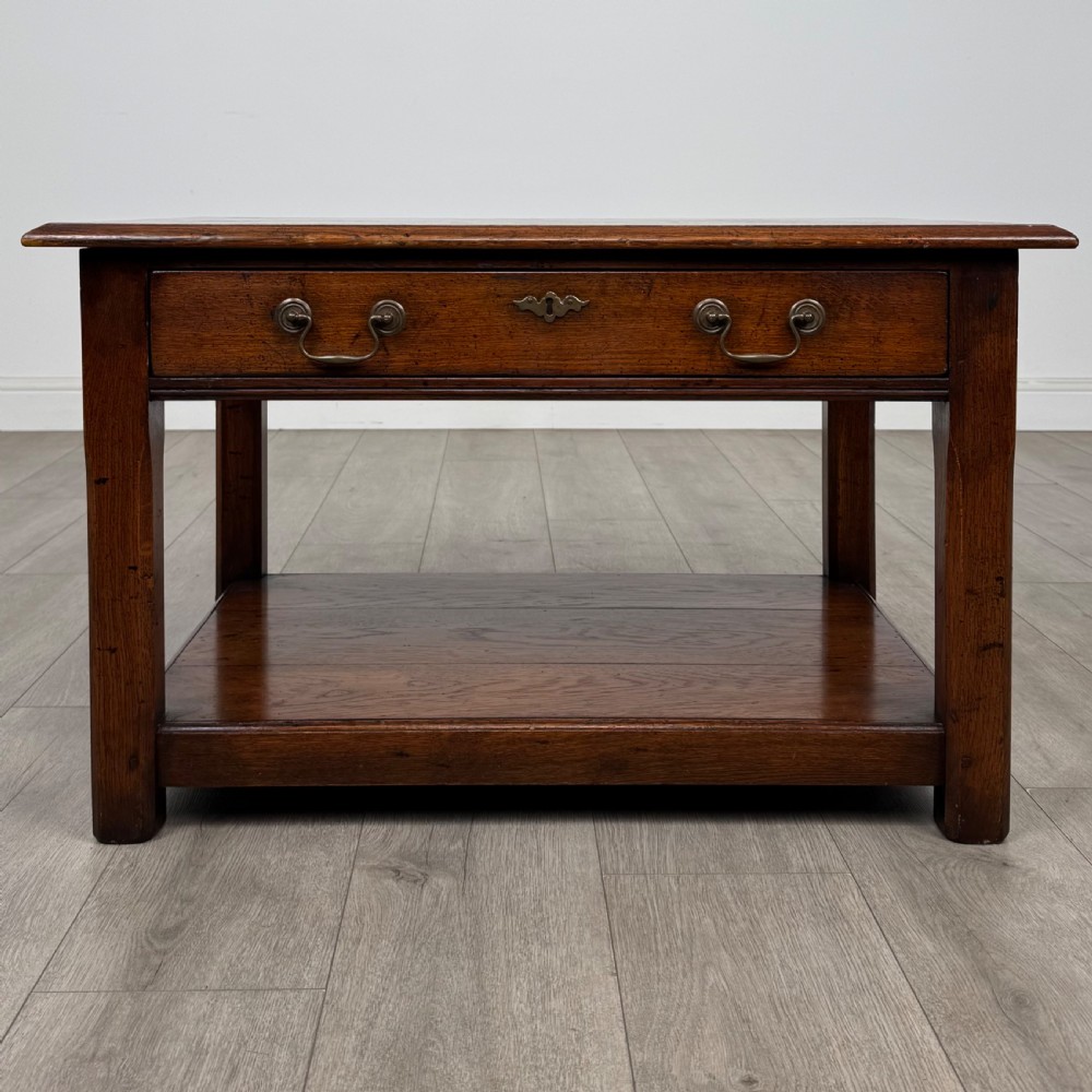 Antique 20th Century Fine Quality Coffee Table In Oak