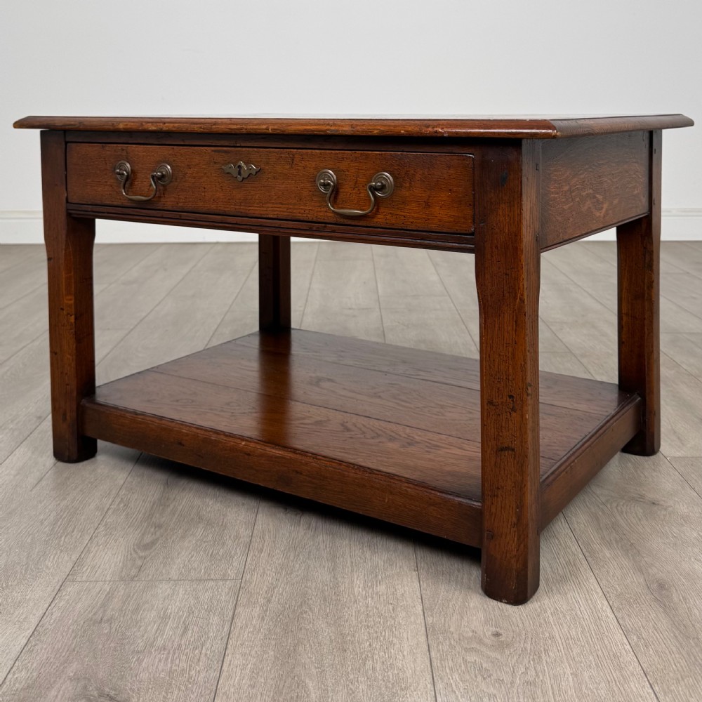 Antique 20th Century Fine Quality Coffee Table In Oak View II