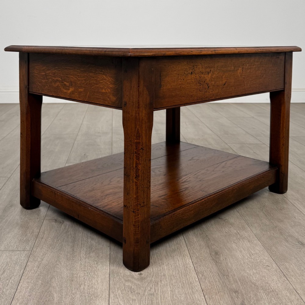 Antique 20th Century Fine Quality Coffee Table In Oak View IV