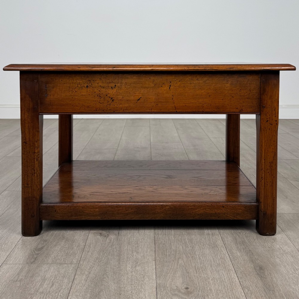 Antique 20th Century Fine Quality Coffee Table In Oak View V