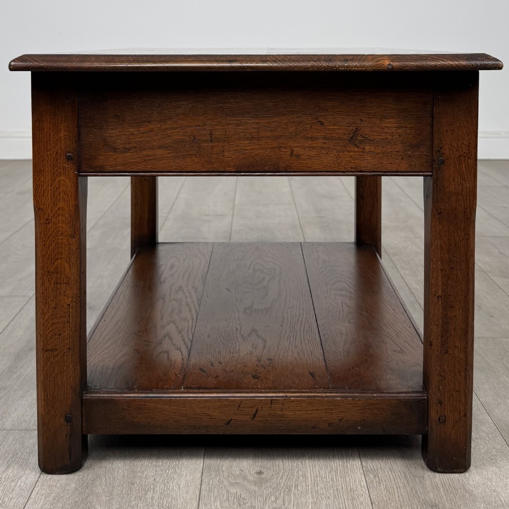 Antique 20th Century Fine Quality Coffee Table In Oak View VII