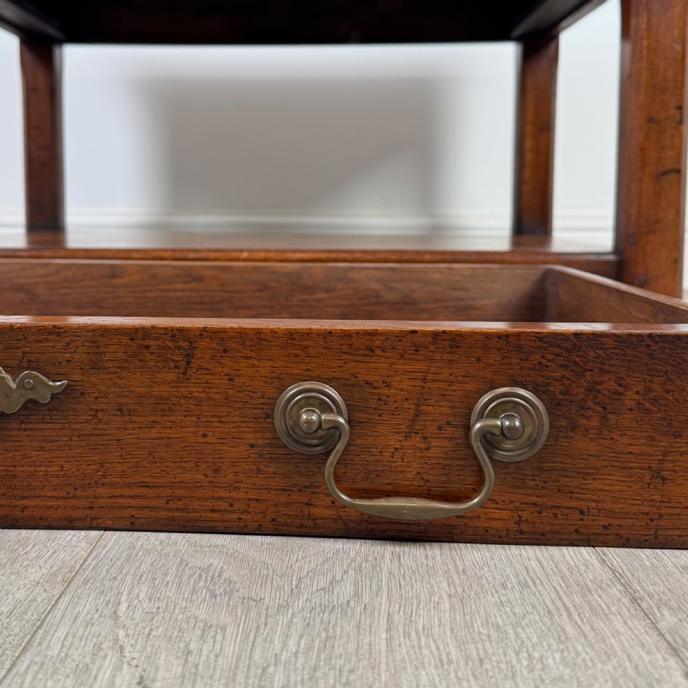 Antique 20th Century Fine Quality Coffee Table In Oak View XI