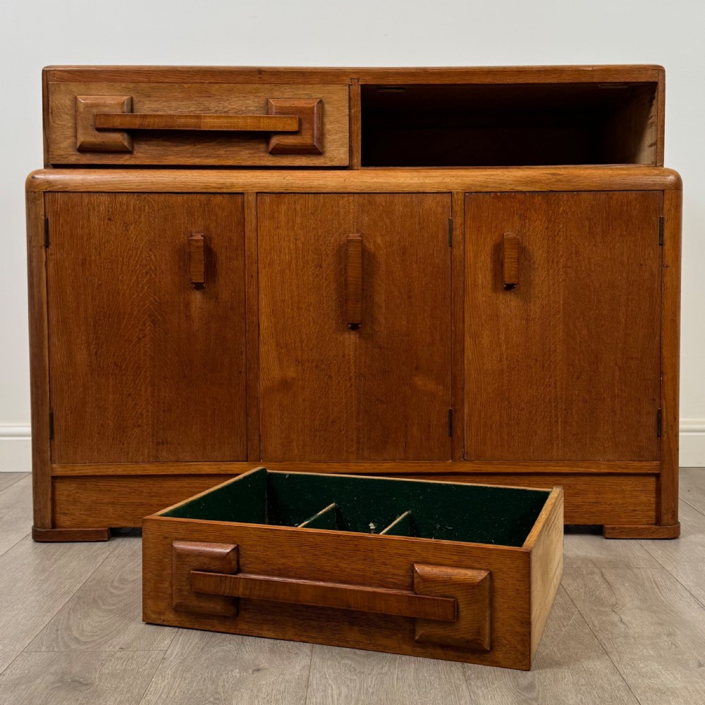 Antique 20th Century Art Deco Sideboard In Golden Oak  View XI