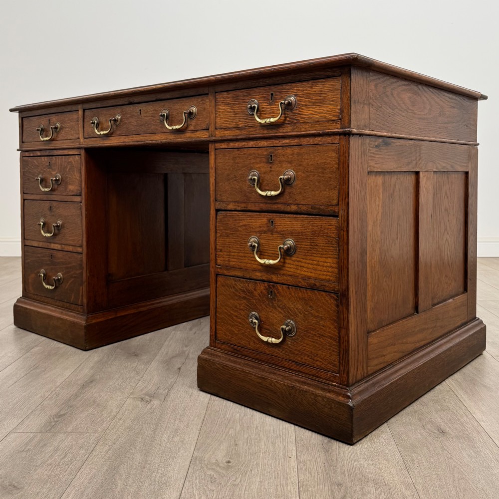 Antique 19th Century Victorian Pedestal Desk In Oak View II