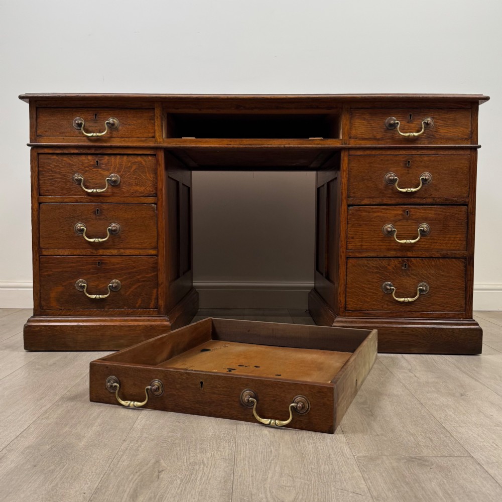 Antique 19th Century Victorian Pedestal Desk In Oak View X