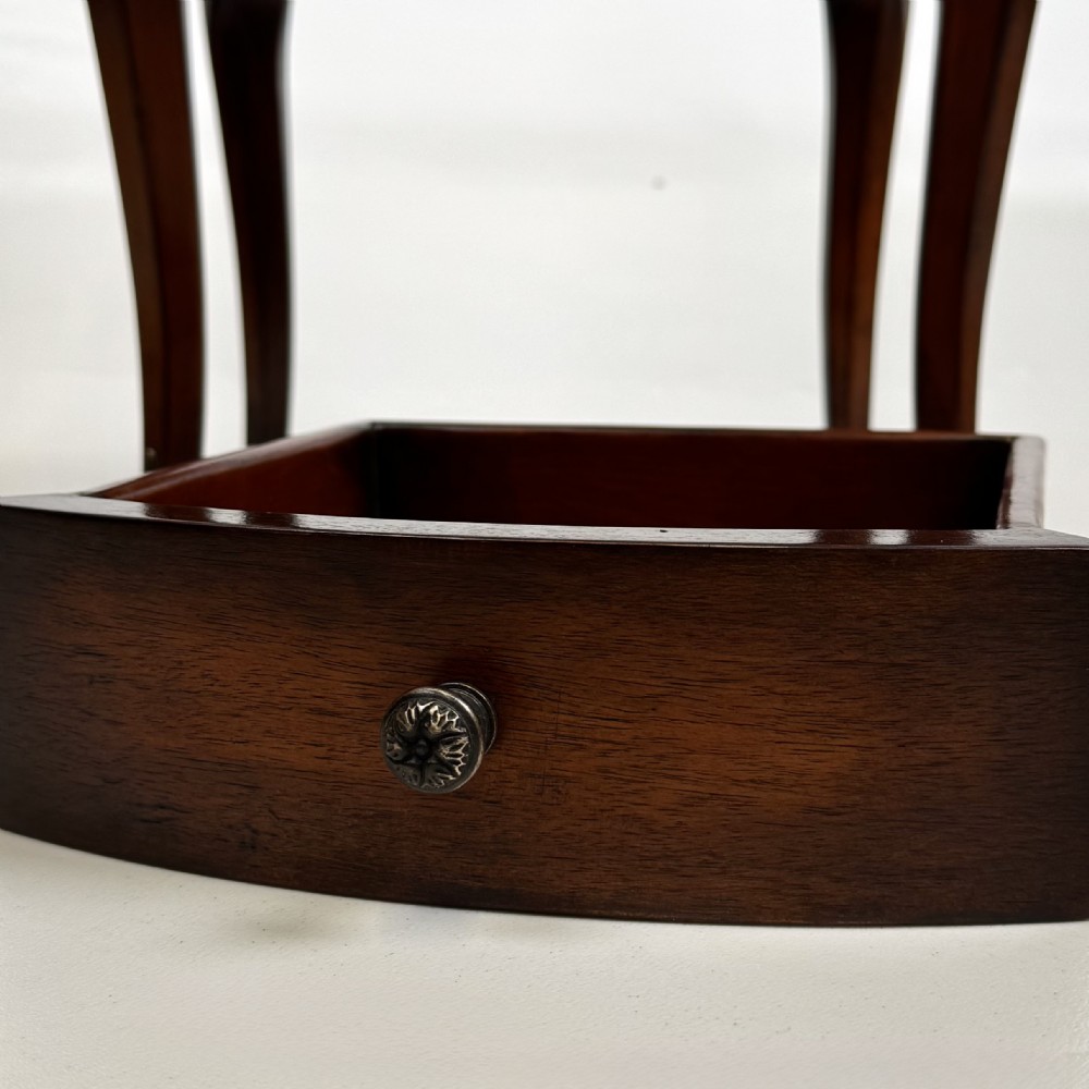 Antique 20th Century Pair Of Mahogany Bedside Cabinets View XI