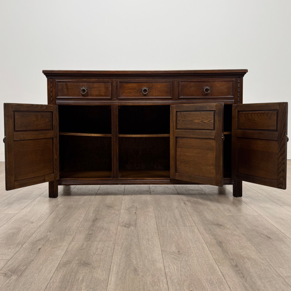 Antique 20th Century Good Quality Sideboard In Oak View II