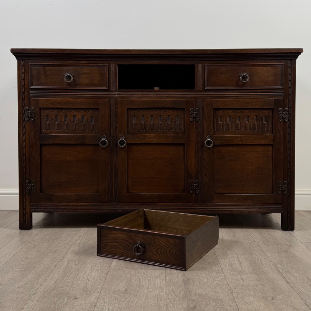 Antique 20th Century Good Quality Sideboard In Oak View XI