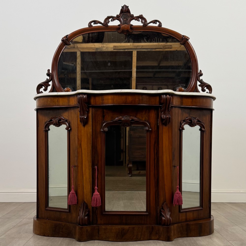 Antique 19th Century Small Victorian Sideboard In Rosewood